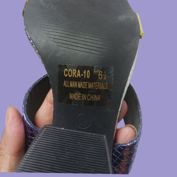 Cathy Din Faux Snake Skin Print Sandals Womens Metallics Purple Gold  Sz 6.5 - Picture 4 of 15